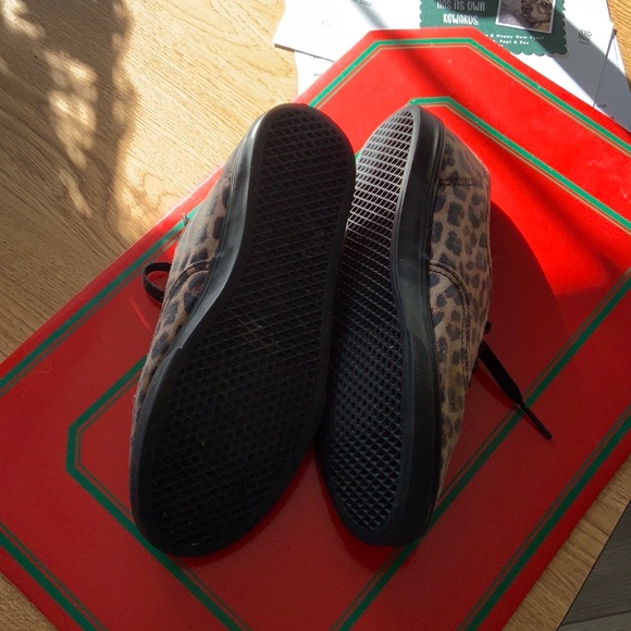 Vans Leopard Print Sneakers - Picture 6 of 6